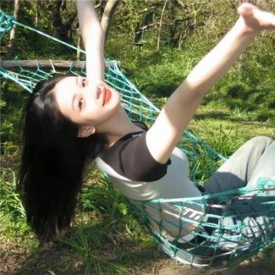一个悲伤而美丽的世界 剧照
